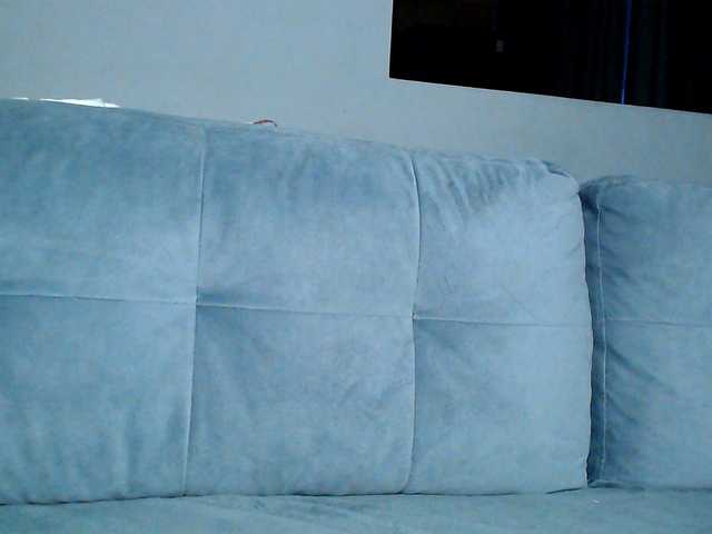 aliceTurner21 live cam on BongaCams