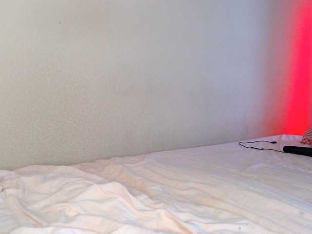aliceTurner21 live cam on BongaCams