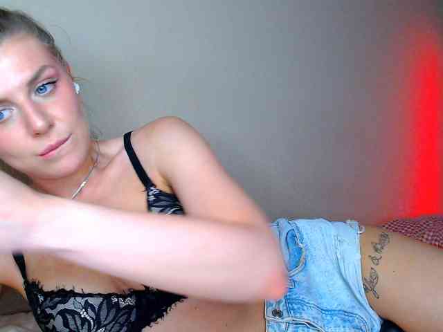JustAlice webcam