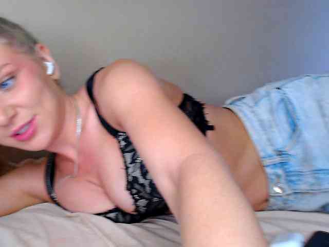 JustAlice webcam