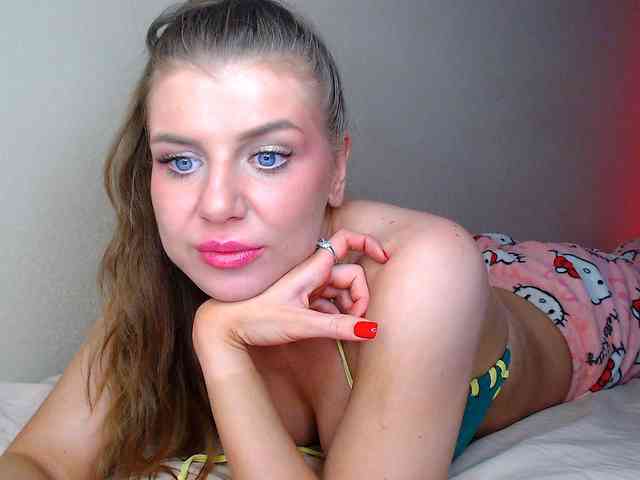 JustAlice webcam