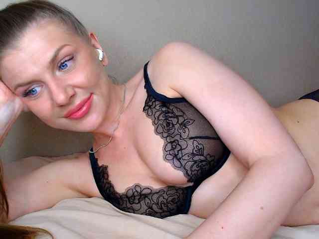 JustAlice webcam