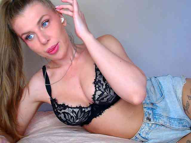 aliceTurner21 Sex Cam Show