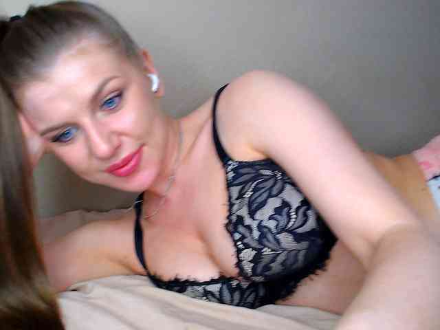 JustAlice webcam