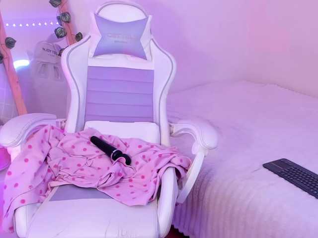 anastasia1213 live cam on BongaCams