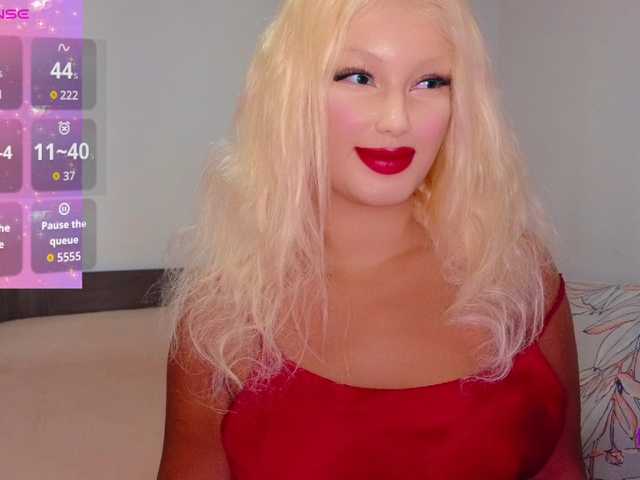 Rosebelle1 live cam on BongaCams