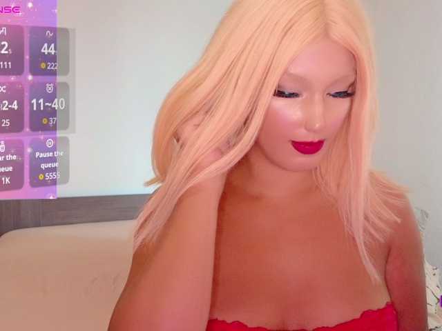 Rosebelle1 live cam on BongaCams