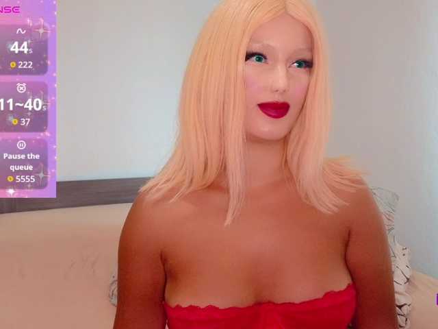 Rosebelle1 live cam on BongaCams