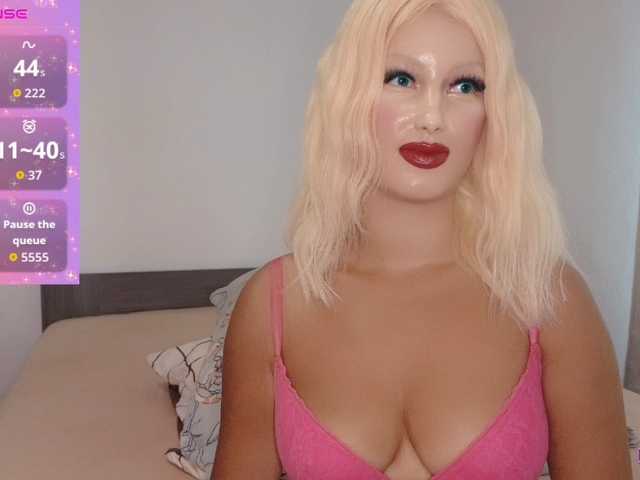 Rosebelle1 live cam on BongaCams
