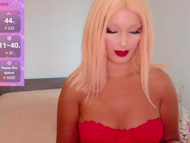 Rosebelle1 live cam on BongaCams