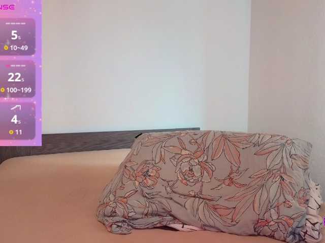 Rosebelle1 live cam on BongaCams