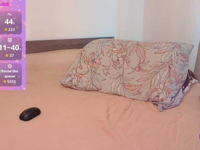 Rosebelle1 live cam on BongaCams