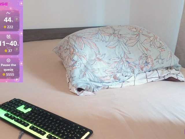 Rosebelle1 live cam on BongaCams