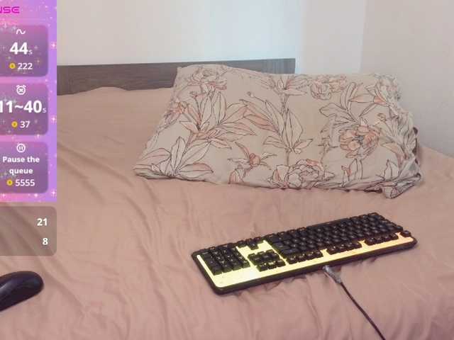 Rosebelle1 live cam on BongaCams