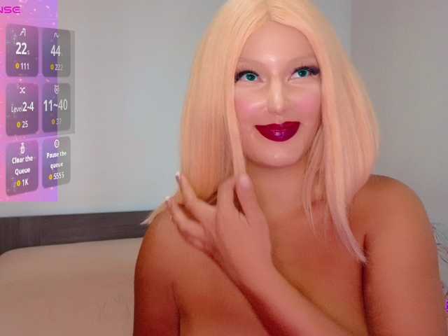 Rosebelle1 live cam on BongaCams