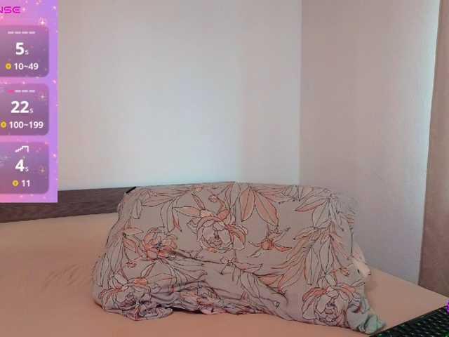 Rosebelle1 live cam on BongaCams
