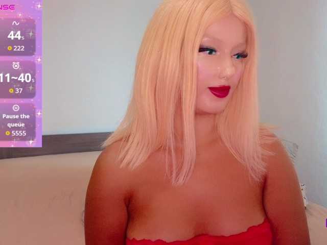 Rosebelle1 live cam on BongaCams