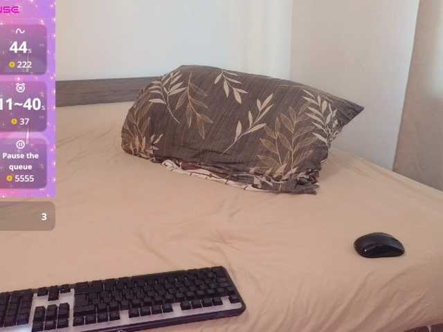Rosebelle1 live cam on BongaCams