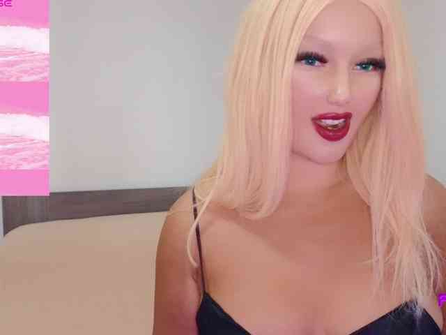 Rosebelle1 Live Webcam on BongaCams