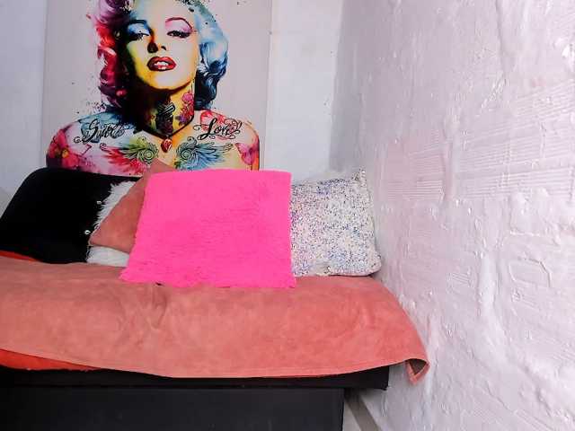 dany-meraky live cam preview