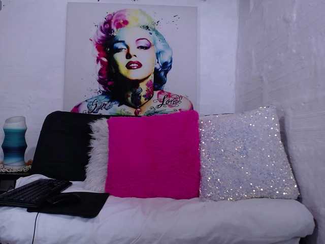 dany-meraky live cam preview