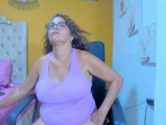 rousse-sexyandhot webcam