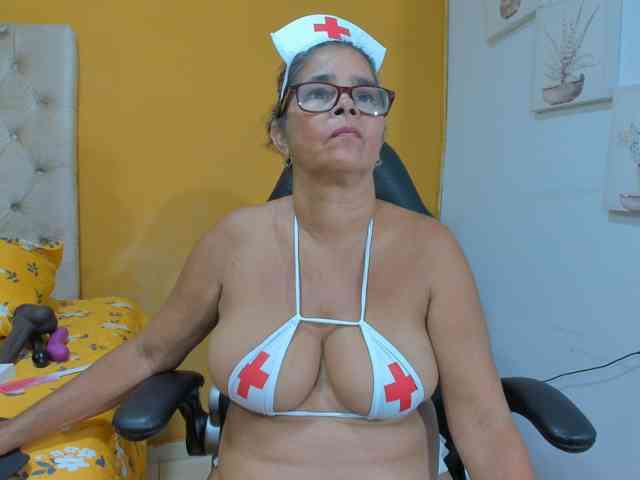 rousse-sexyandhot webcam