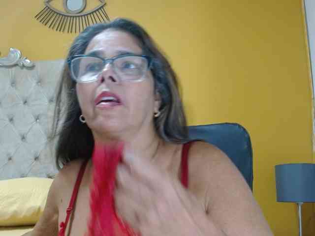 rousse-sexyandhot webcam