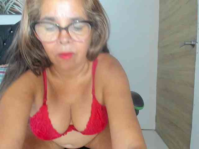 rousse-sexyandhot webcam