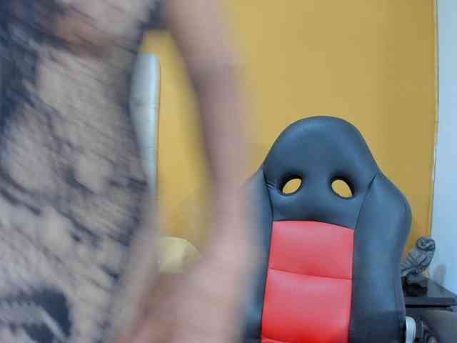 rousse-sexyandhot webcam