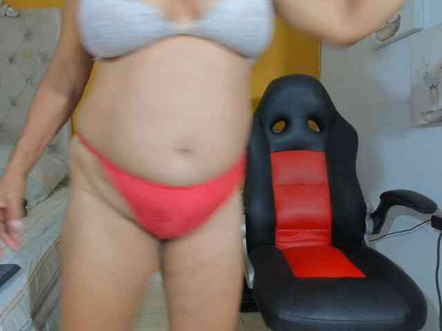 rousse-sexyandhot webcam