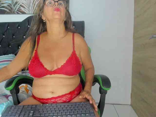 rousse-sexyandhot webcam