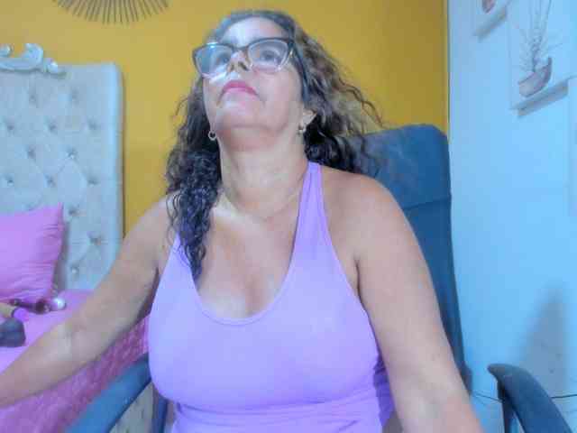 rousse-sexyandhot webcam