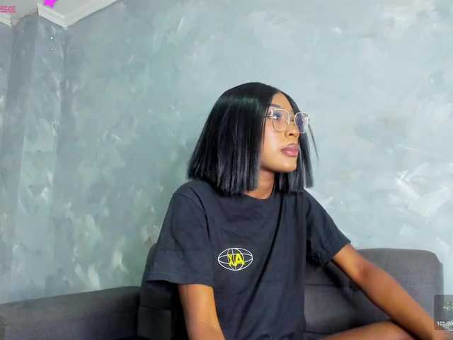 Deyymadisson live cam on BongaCams