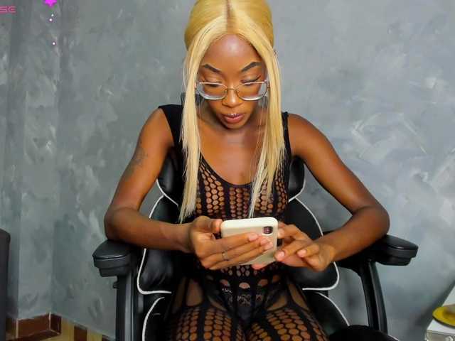 Deyymadisson live cam on BongaCams