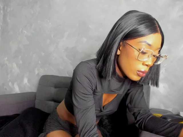 Deyymadisson live cam on BongaCams