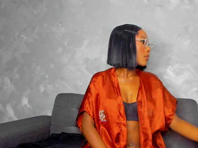 Deyymadisson live cam on BongaCams