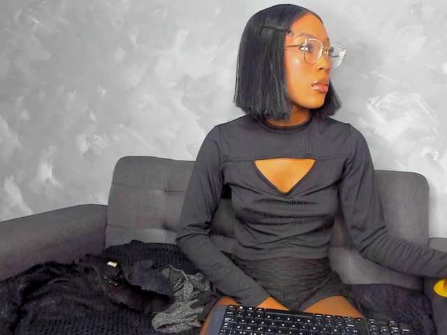 Deyymadisson live cam on BongaCams