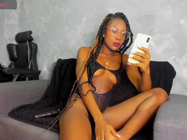 Deyymadisson live cam on BongaCams