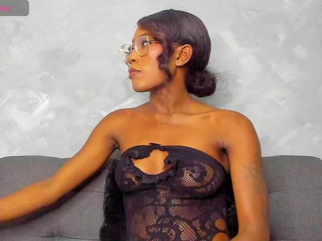 Deyymadisson live cam on BongaCams