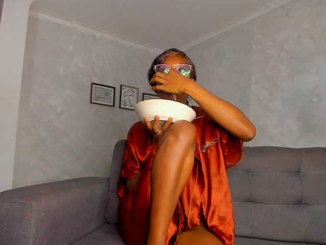 Deyymadisson live cam on BongaCams