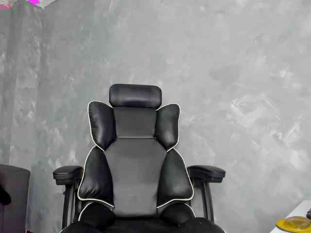 Deyymadisson webcam
