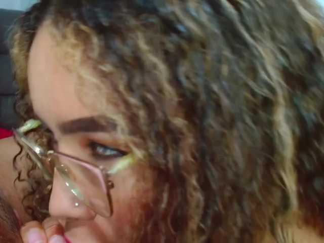 kelvin-jhoseth's BongaCams show and profile