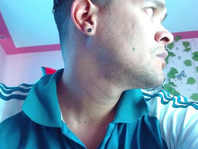 kelvin-jhoseth live cam on BongaCams