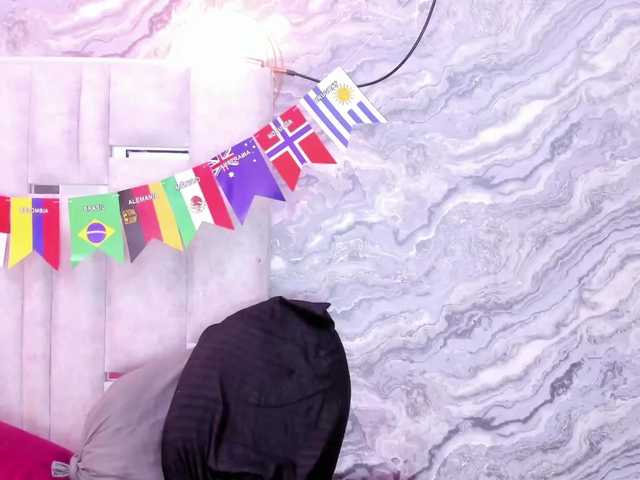VeronicaLodge23 live cam on BongaCams