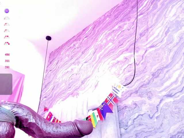 VeronicaLodge23 live cam on BongaCams