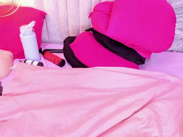 VeronicaLodge23 live cam on BongaCams