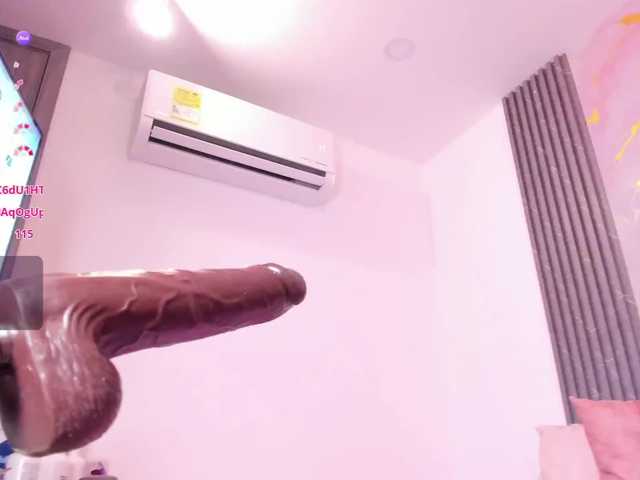 VeronicaLodge23 live cam on BongaCams