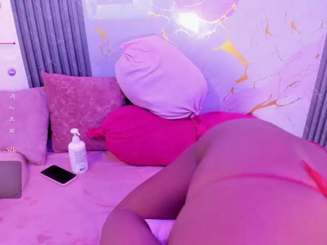 VeronicaLodge23 live cam on BongaCams