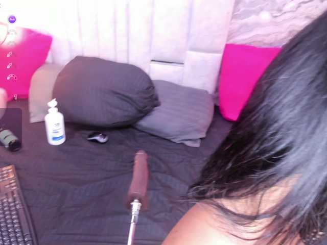 VeronicaLodge23 live cam on BongaCams